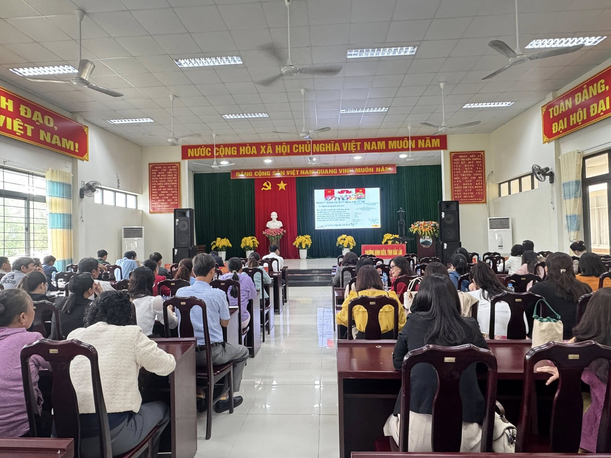 PHƯỜNG BÌNH KIẾN THAM DỰ HỘI NGHỊ TOÀN QUỐC HƯỚNG DẪN NGHIỆP VỤ CÔNG TÁC BẦU CỬ NHIỆM KỲ 2026 – 2031