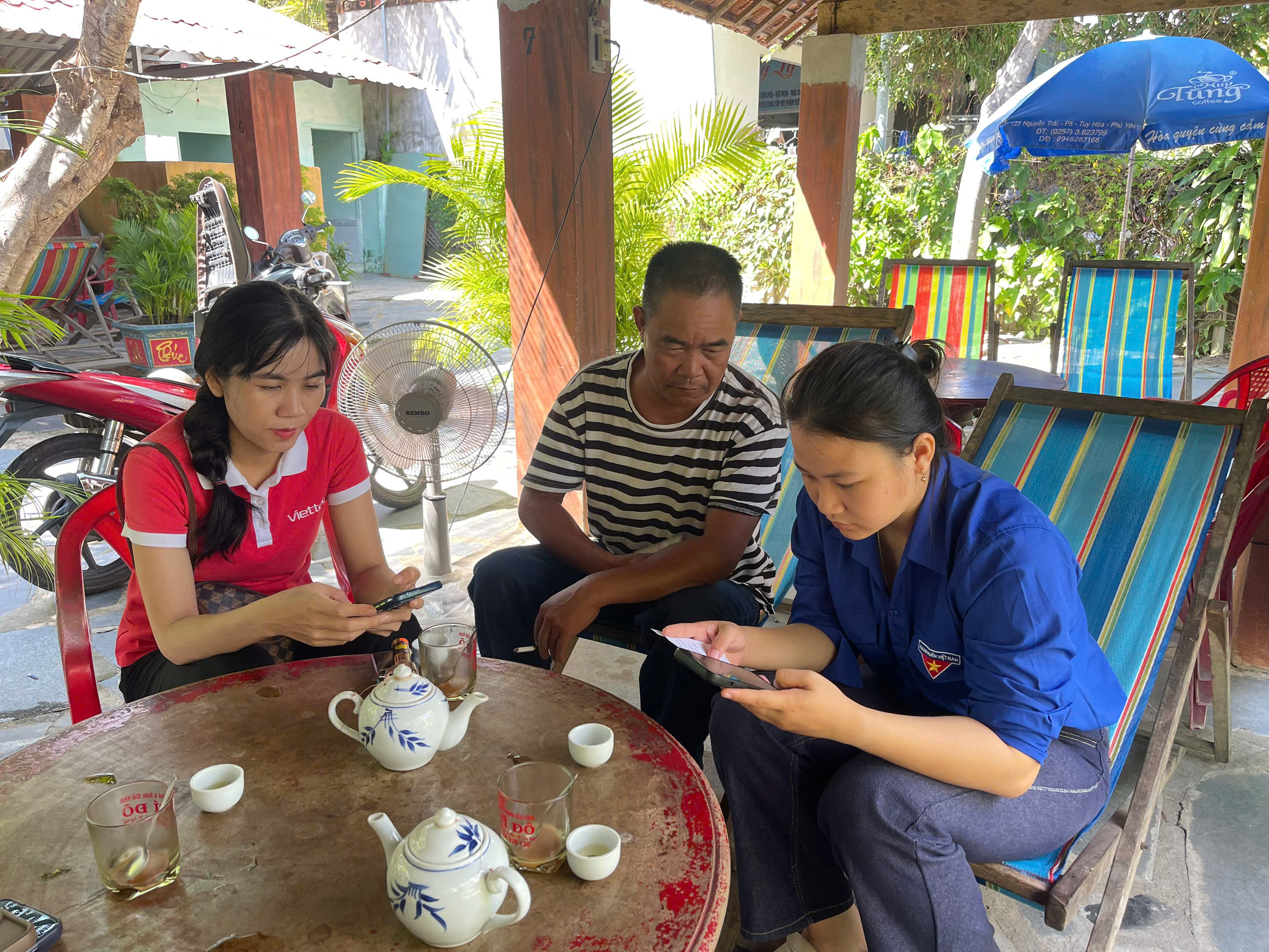 📲 PHƯỜNG BÌNH KIẾN: ĐƯA TIỆN ÍCH SỐ ĐẾN TỪNG NHÀ, HỖ TRỢ TỪNG NGƯỜI DÂN