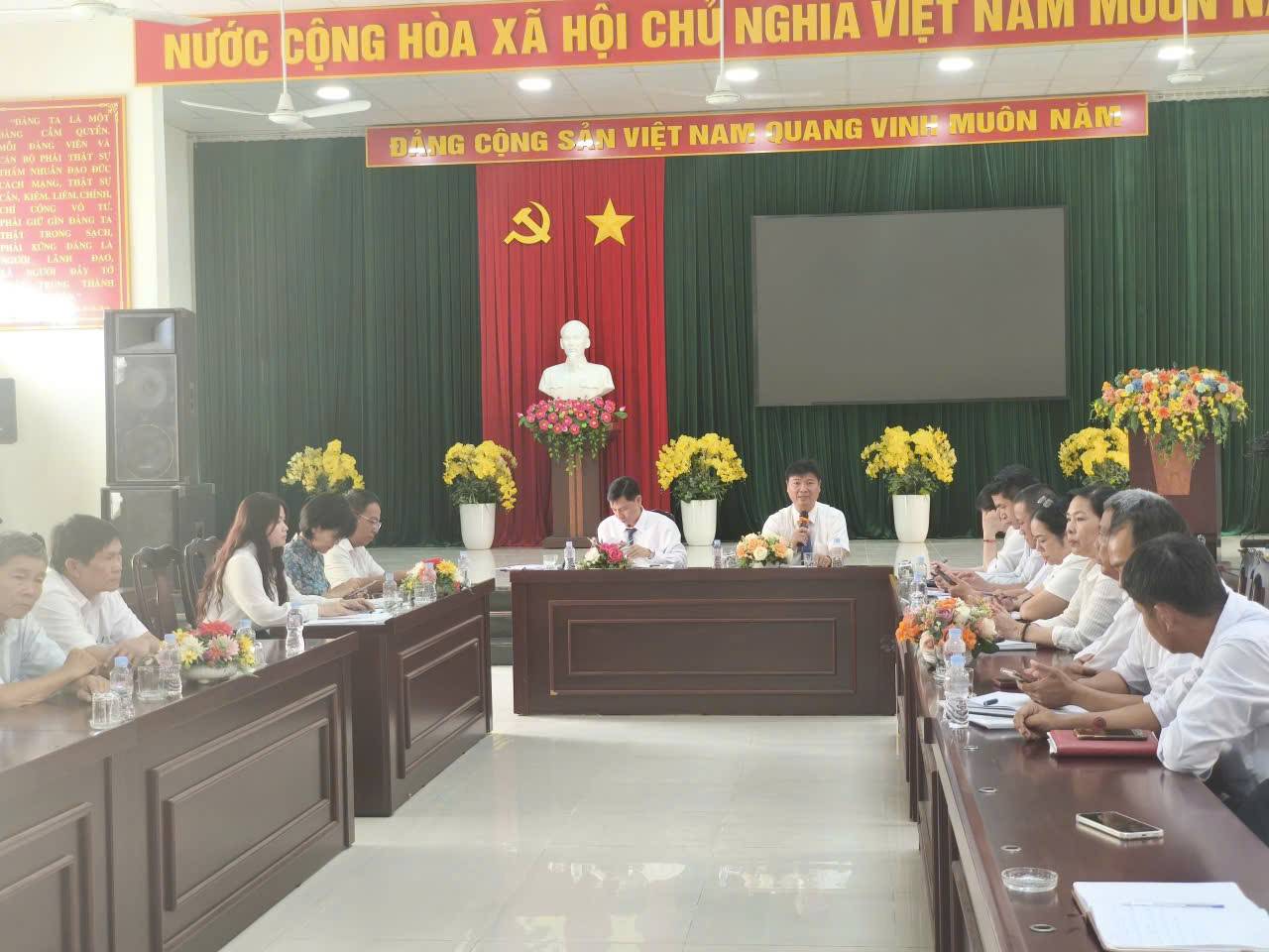 Bình Kiến Đổi Mới: Họp Giao Ban Đầu Tuần Nâng Cao Hiệu Quả Lãnh Đạo &nbsp;