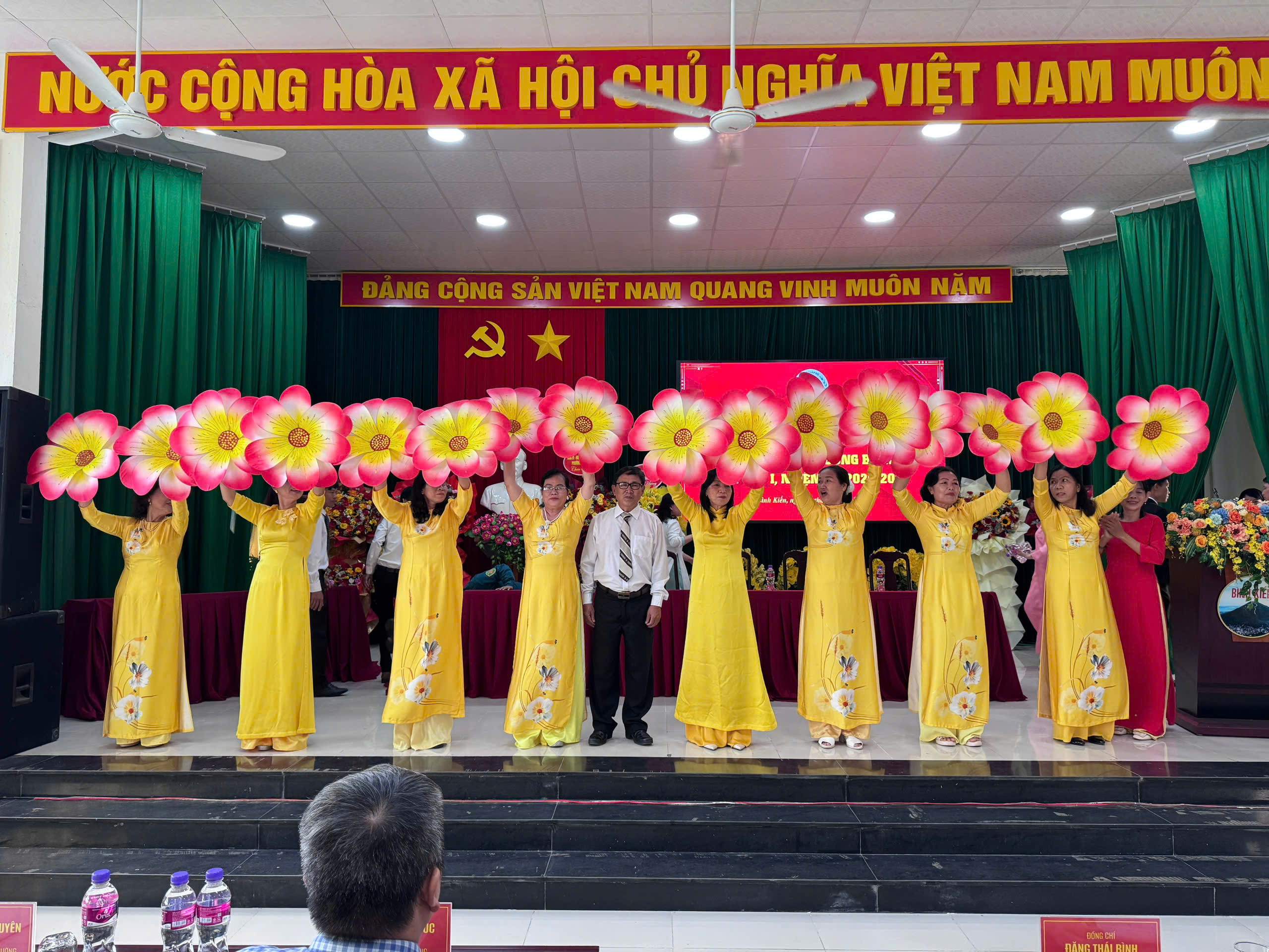 z7748075315241-4a1bad19482387755f39739098bdf507