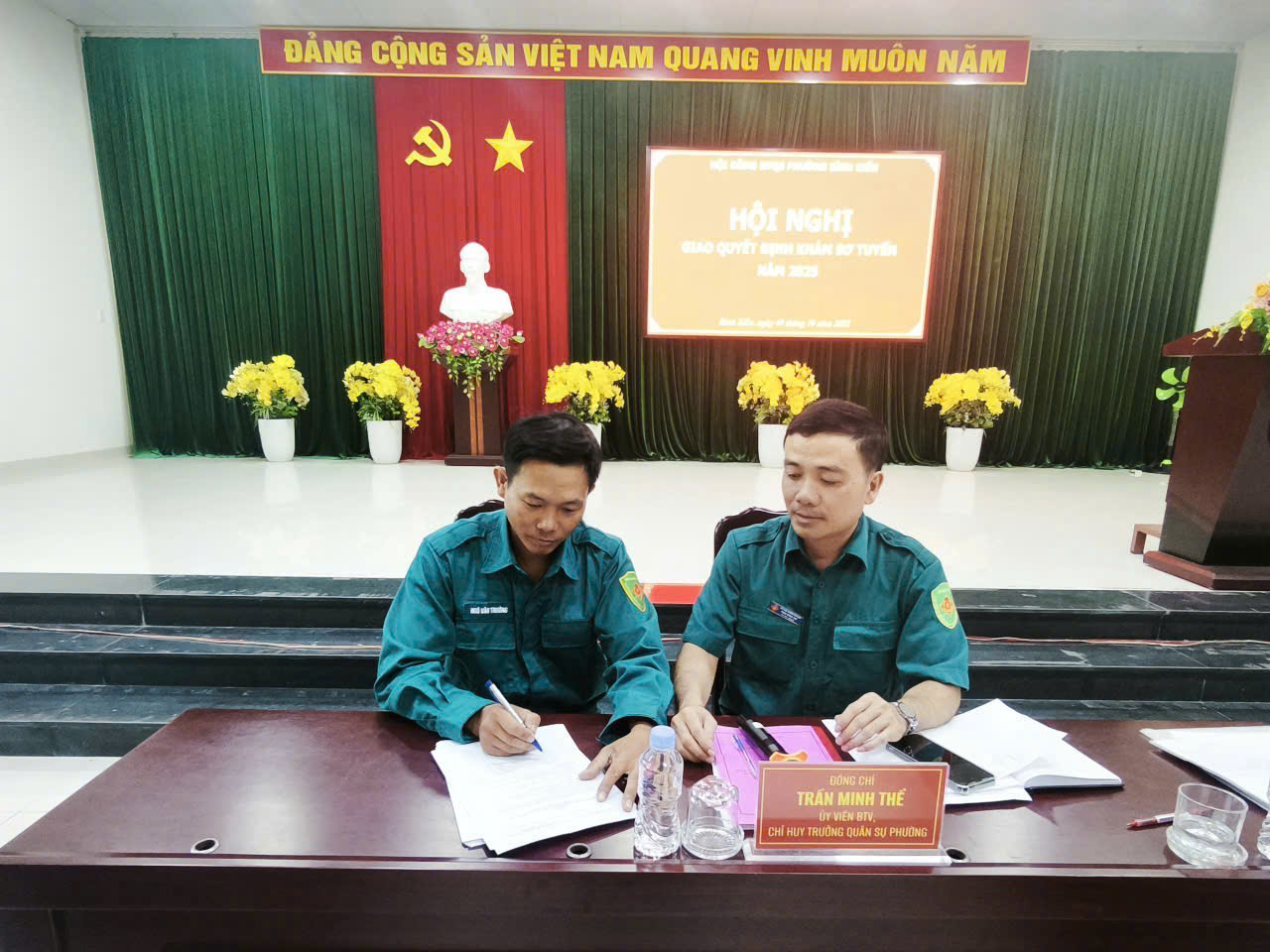 PHƯỜNG BÌNH KIẾN TỔ CHỨC HỘI NGHỊ GIAO QUYẾT ĐỊNH KHÁM TUYỂN NGHĨA VỤ QUÂN SỰ NĂM 2026
