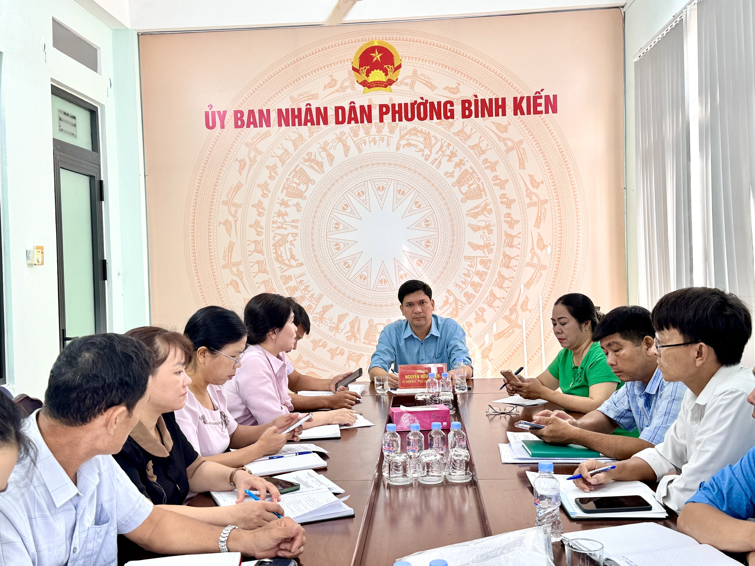 📢 PHƯỜNG BÌNH KIẾN: TẬP TRUNG THÁO GỠ KHÓ KHĂN, ĐẨY NHANH TIẾN ĐỘ CẬP NHẬT DỮ LIỆU ĐẤT ĐAI NHÓM 4