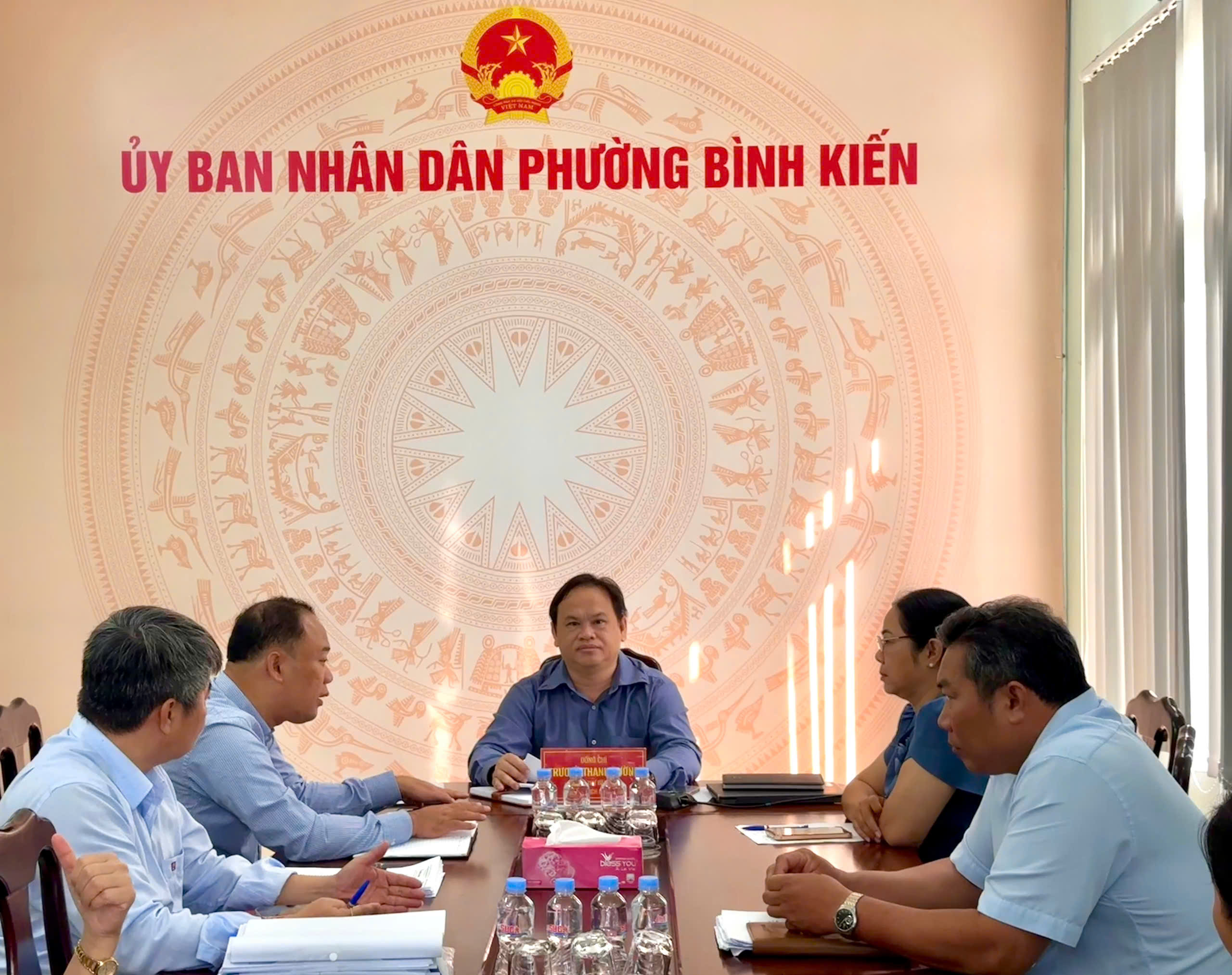 Phường Bình Kiến tham gia Hội nghị trực tuyến UBND tỉnh thường kỳ tháng 9 và Quý III năm 2026