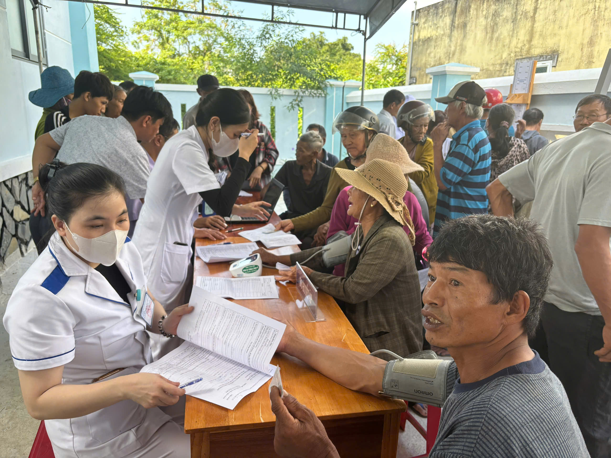 ❤️ PHƯỜNG BÌNH KIẾN: LAN TỎA THÔNG ĐIỆP CHỦ ĐỘNG CHĂM SÓC SỨC KHỎE NHÂN DÂN TẠI ĐIỂM Y TẾ HÒA KIẾN