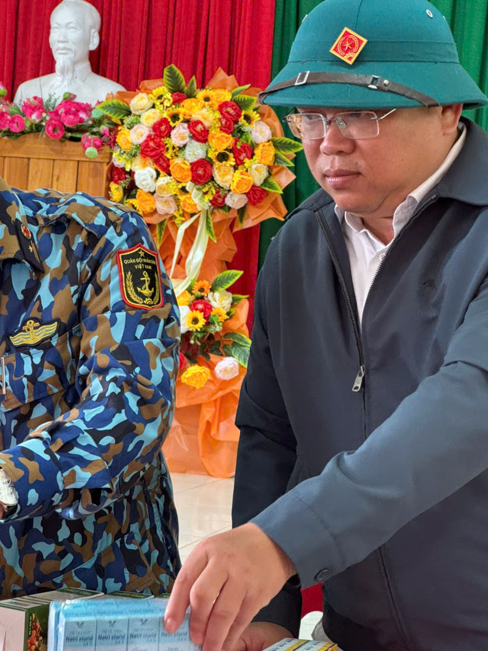 41756481304162125691