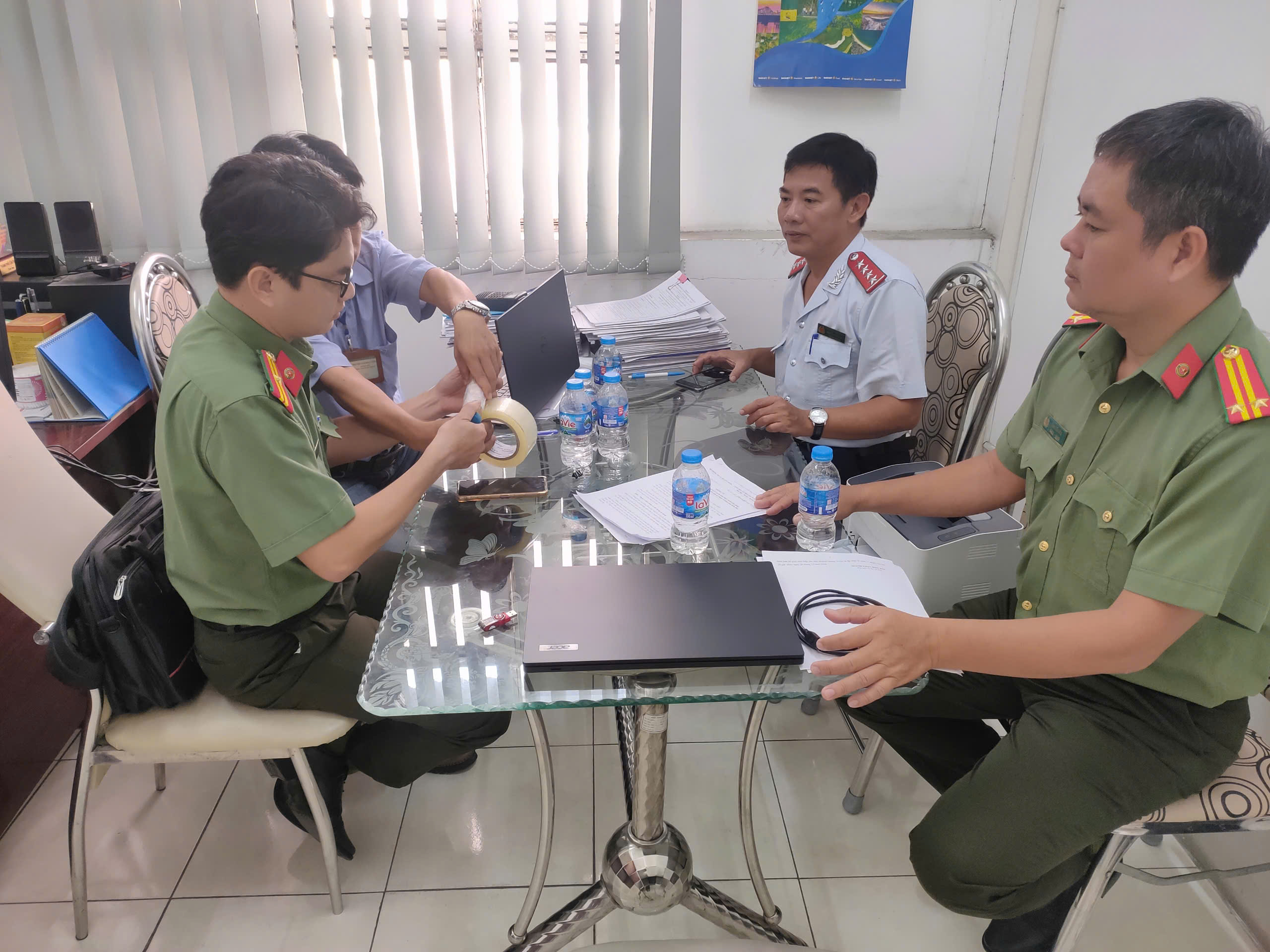 z6208655805409_7b27c3d4f5a3d5239bc7c6329e6d763f