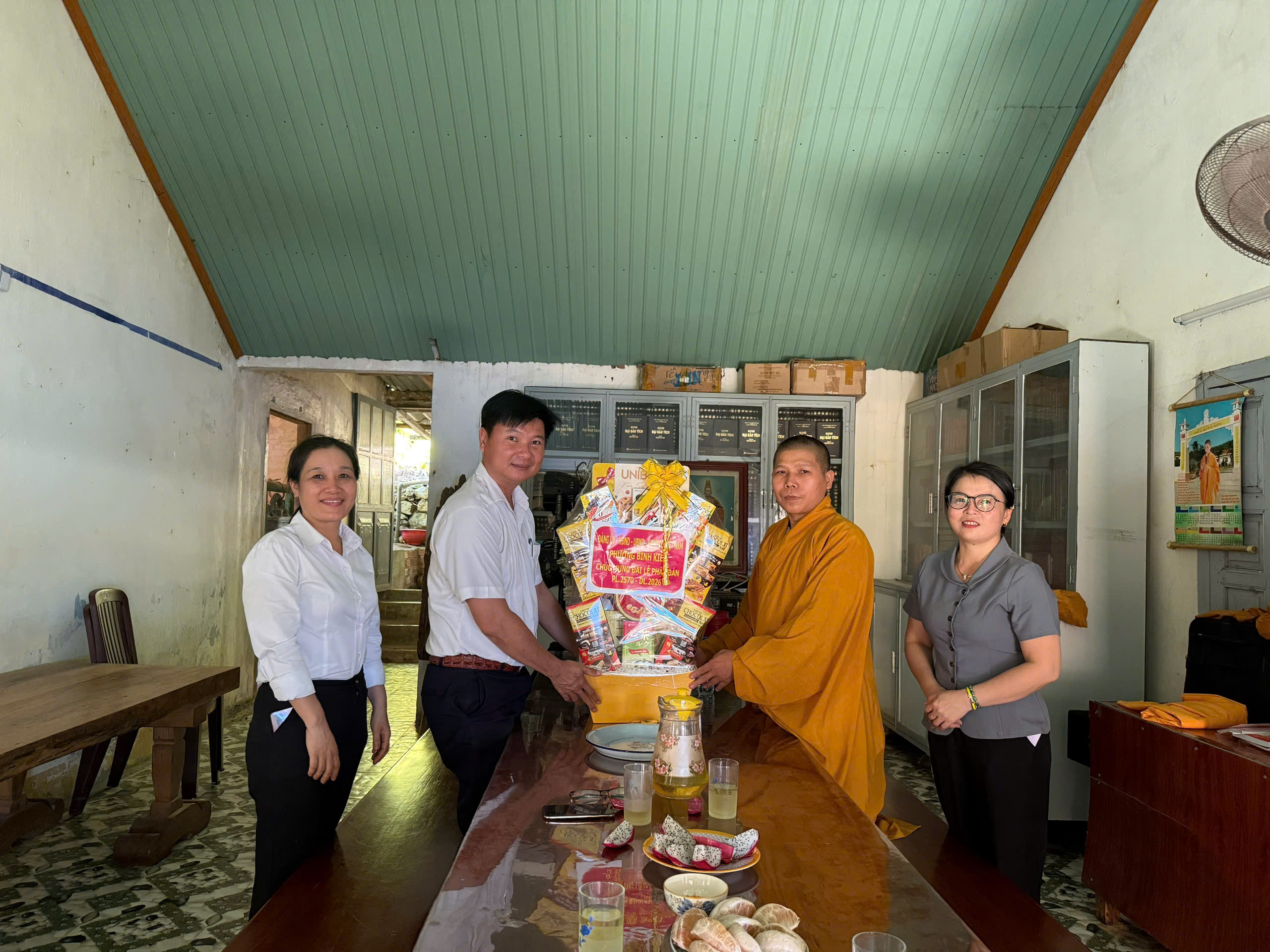THĂM, TẶNG QUÀ CÁC CƠ SỞ PHẬT GIÁO NHÂN DỊP ĐẠI LỄ PHẬT ĐẢN PL.2570 – DL.2026