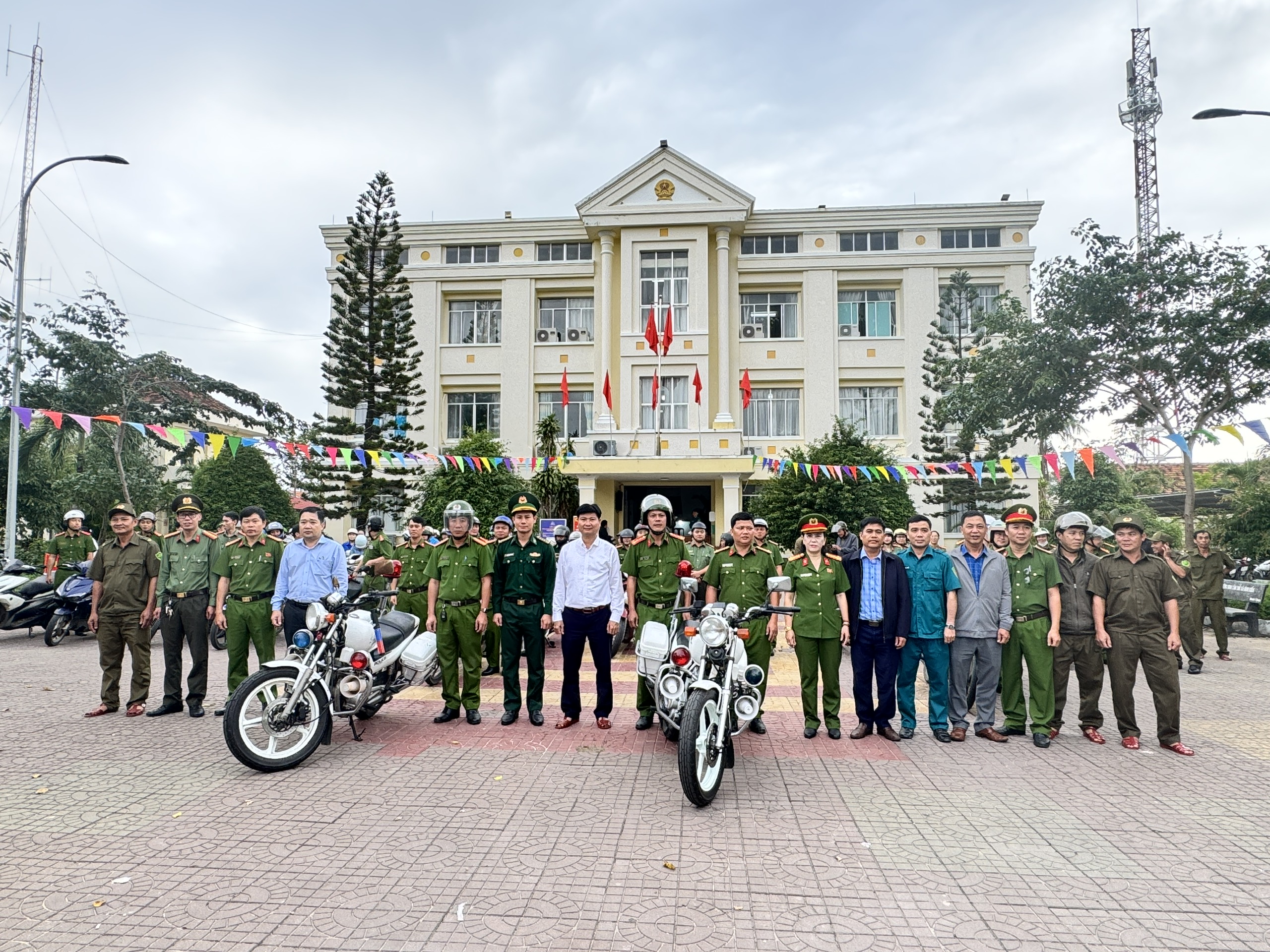 PHƯỜNG BÌNH KIẾN RA QUÂN ĐỢT CAO ĐIỂM TẤN CÔNG, TRẤN ÁP TỘI PHẠM, BẢO ĐẢM ANTT PHỤC VỤ CÁC SỰ KIỆN CHÍNH TRỊ QUAN TRỌNG NĂM 2026