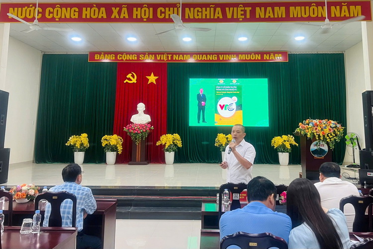 PHƯỜNG BÌNH KIẾN: NÂNG CAO NĂNG LỰC CHO CÁN BỘ, CÔNG CHỨC QUA TẬP HUẤN ỨNG DỤNG TRÍ TUỆ NHÂN TẠO (AI)
