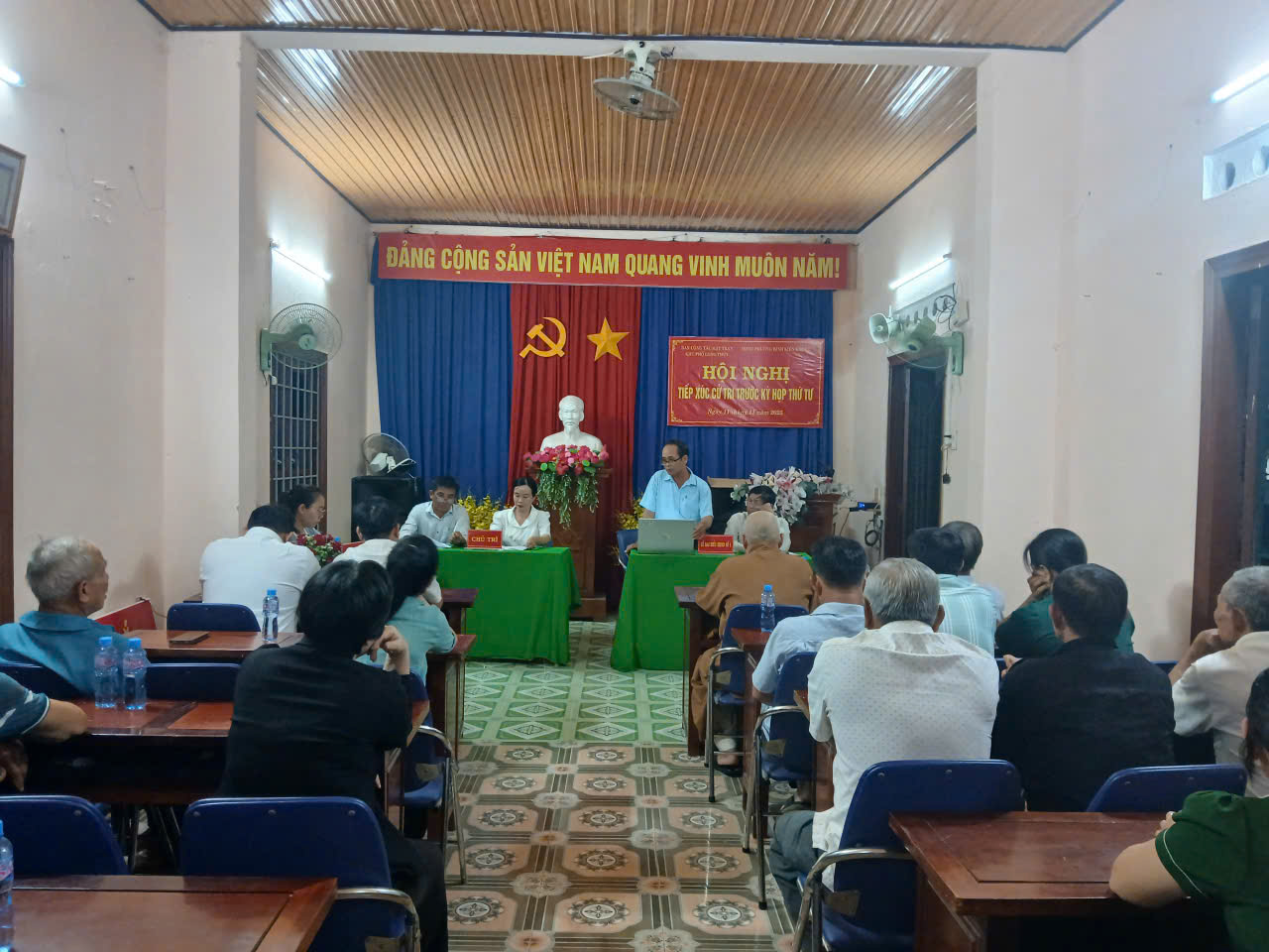 29665946835695744898