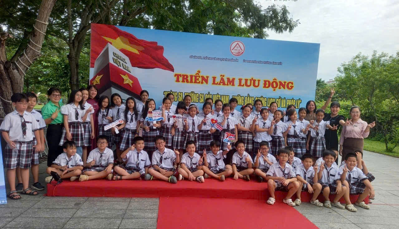 1790308918501-2802808825586221059-g8922019455612021047-261a4022d000592aeea4156059e1f0c3