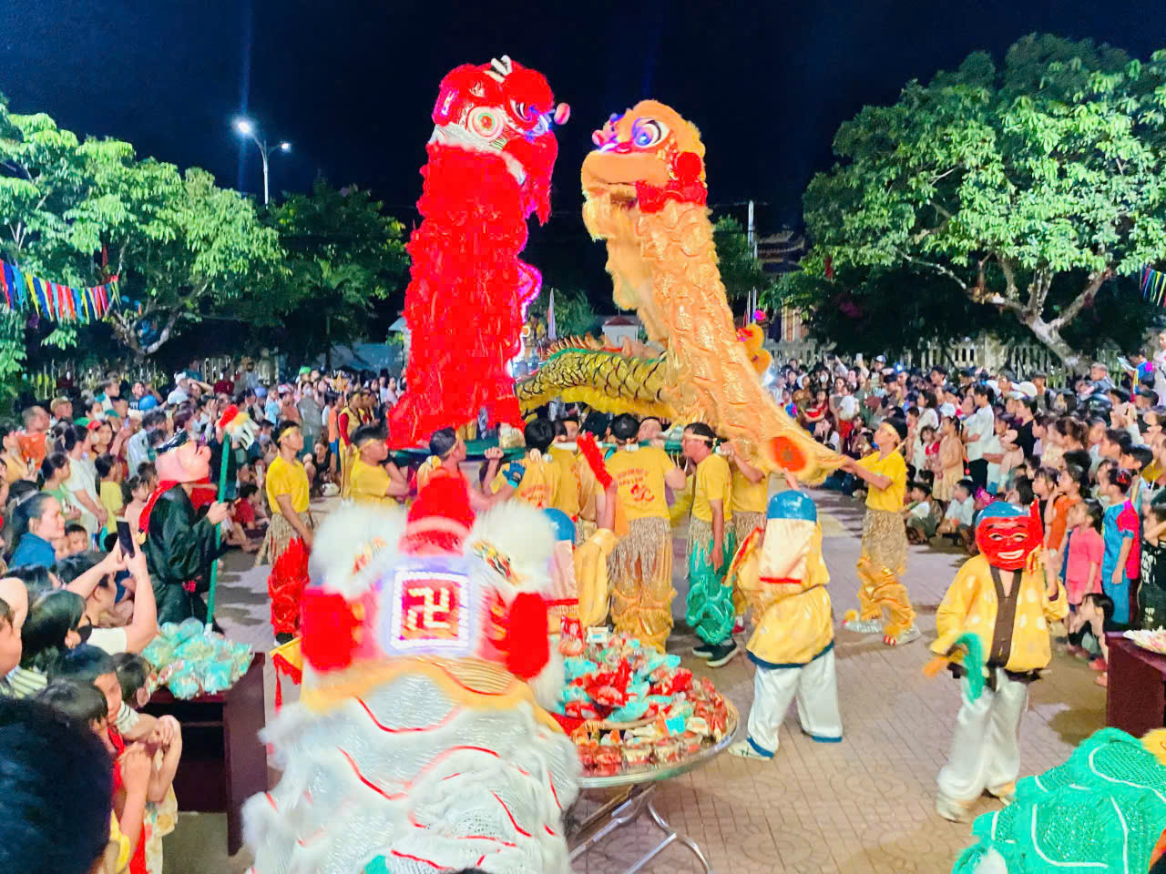 ĐÊM HỘI – TRUNG THU CHO EM - ẤM ÁP TÌNH THƯƠNG TẠI PHƯỜNG BÌNH KIẾN